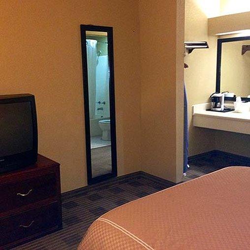 Fairview Inn And Suites Джоунсбъроу Екстериор снимка
